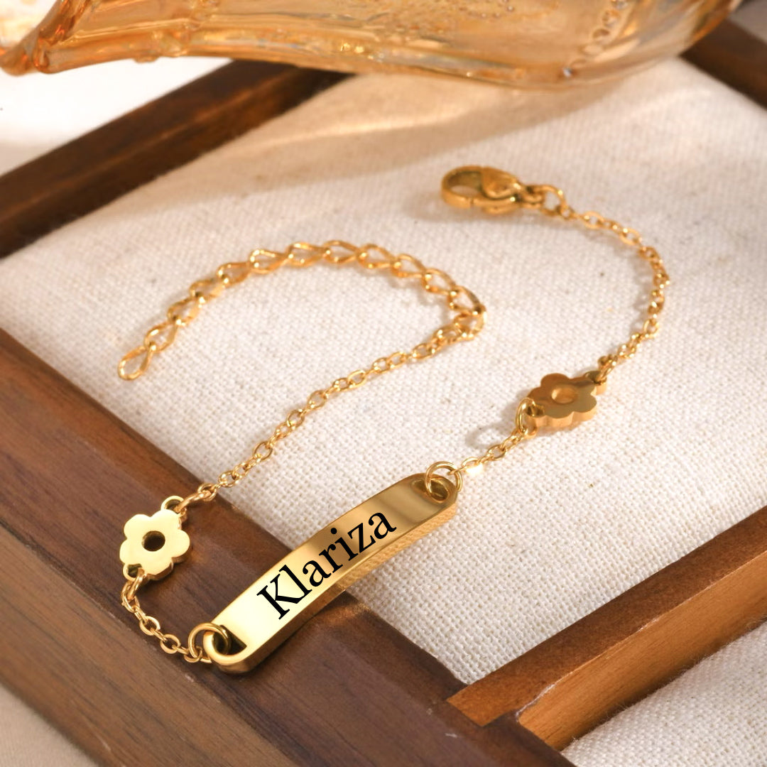 Flower personalized name bracelet